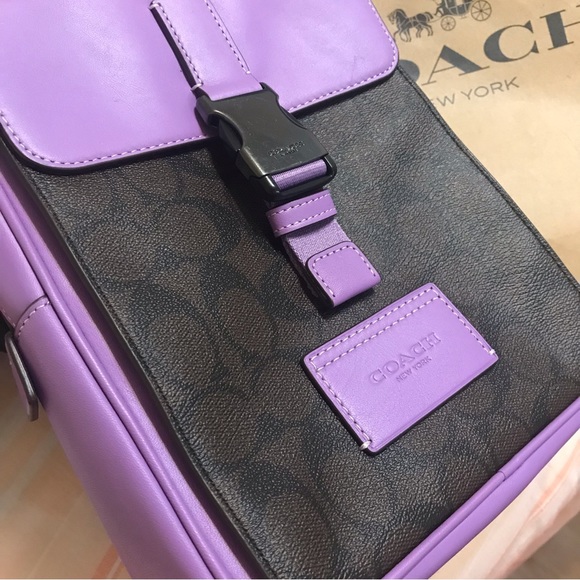 🥰 Coach Track Pack In Colorblock Signature Canvas - Picture 6 of 9